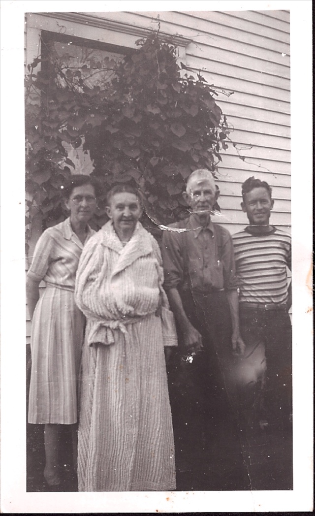 1935-car disney & sibs01.jpg